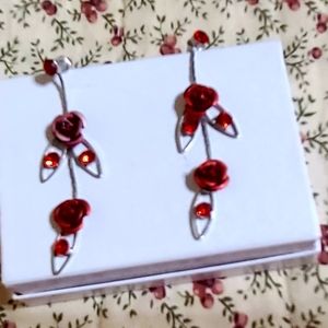 Fashionable Women Earring .
